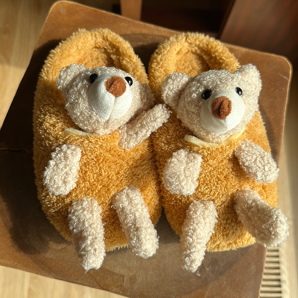 Kids indoor slipper